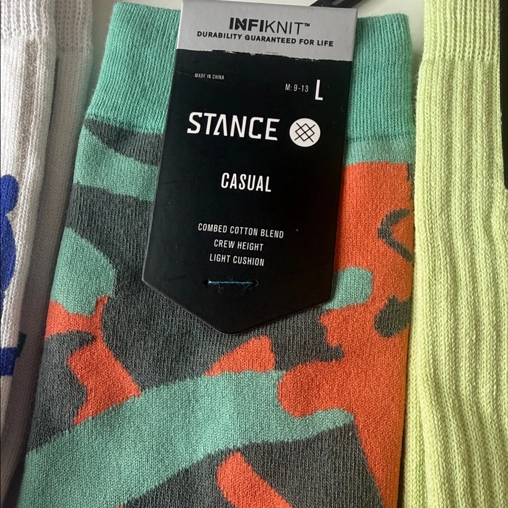 Stance Assortment of Crew Socks 4 Pairs. Size Large
